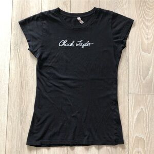 Chuck Taylor Converse T Shirt in Black Size S